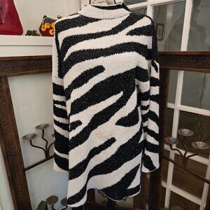 Versona Bell Sleeve Zebra Sweater Dress, Sz L/XL